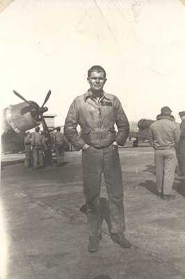 Robert M Berg, VMF-124